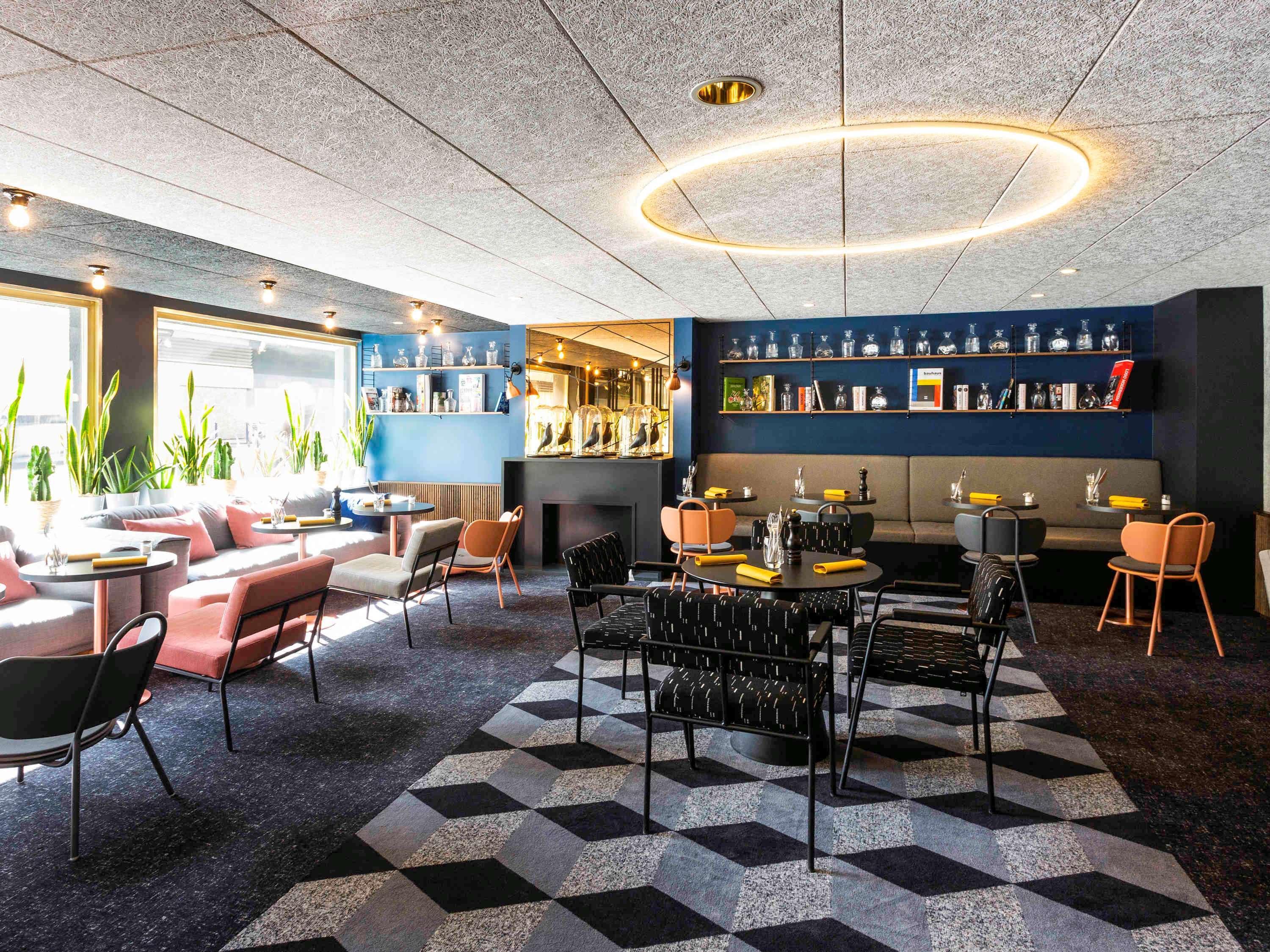 Mercure Centre Hotel 4*