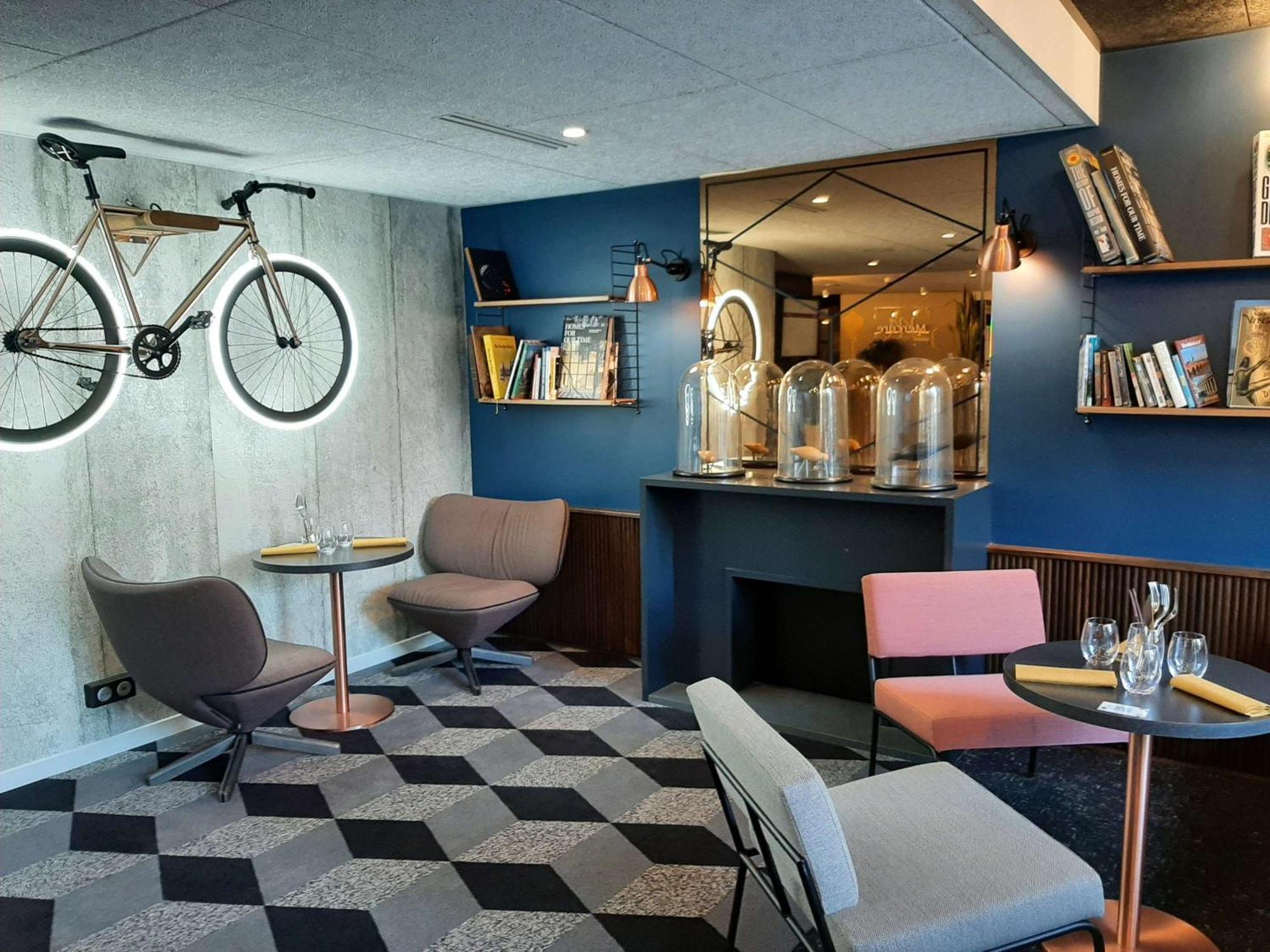 Mercure Centre Hotel 4*